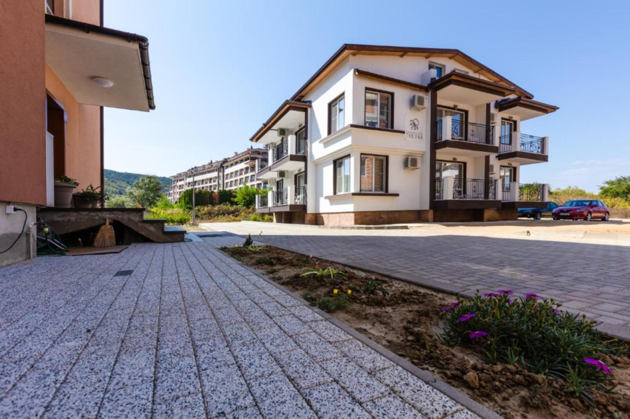 אובזור Guest House Theona מראה חיצוני תמונה