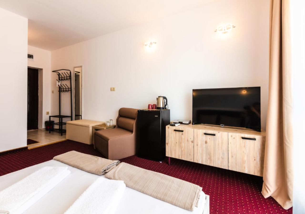 אובזור Guest House Theona מראה חיצוני תמונה