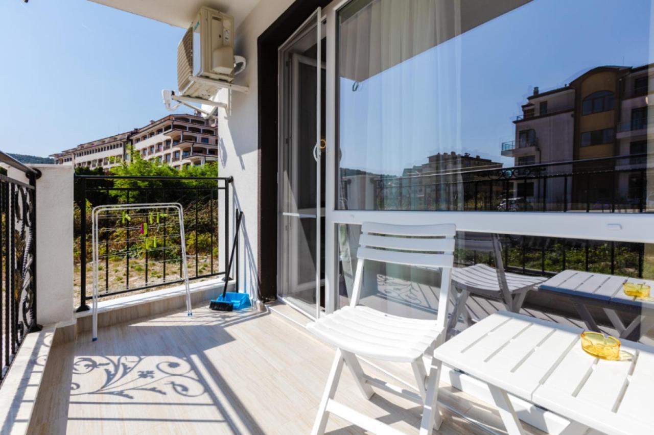 אובזור Guest House Theona מראה חיצוני תמונה