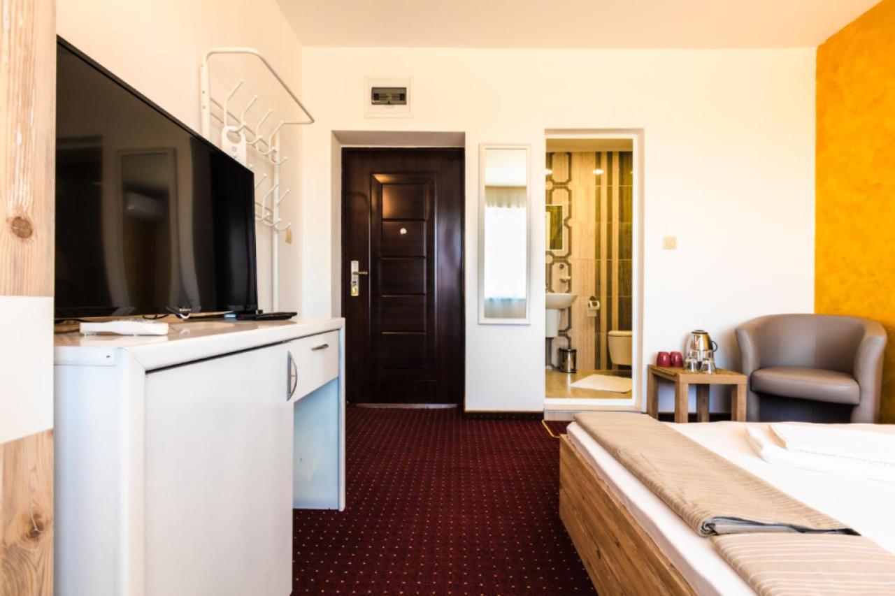 אובזור Guest House Theona מראה חיצוני תמונה