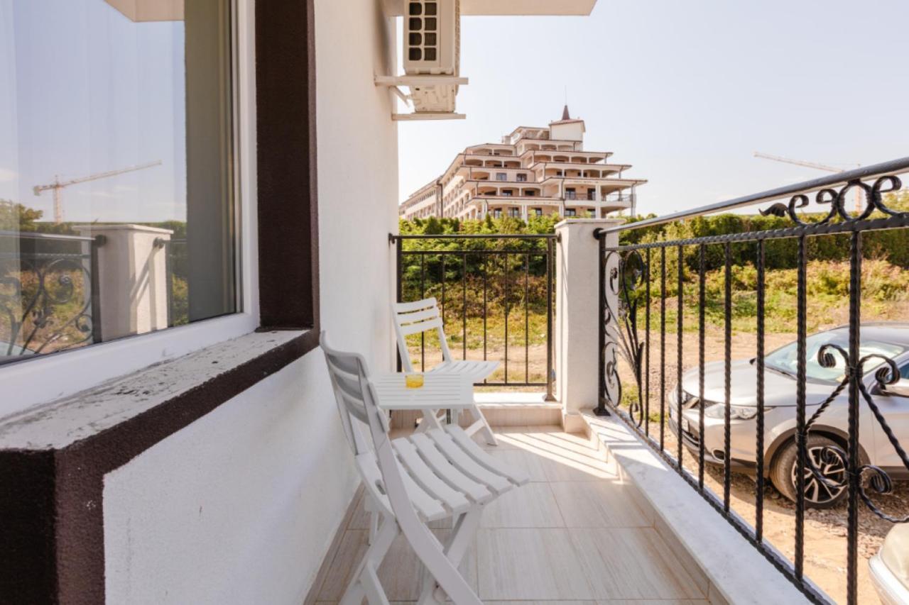 אובזור Guest House Theona מראה חיצוני תמונה