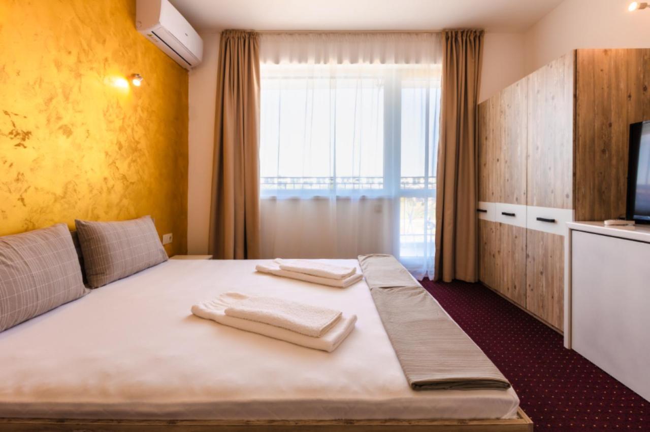 אובזור Guest House Theona מראה חיצוני תמונה