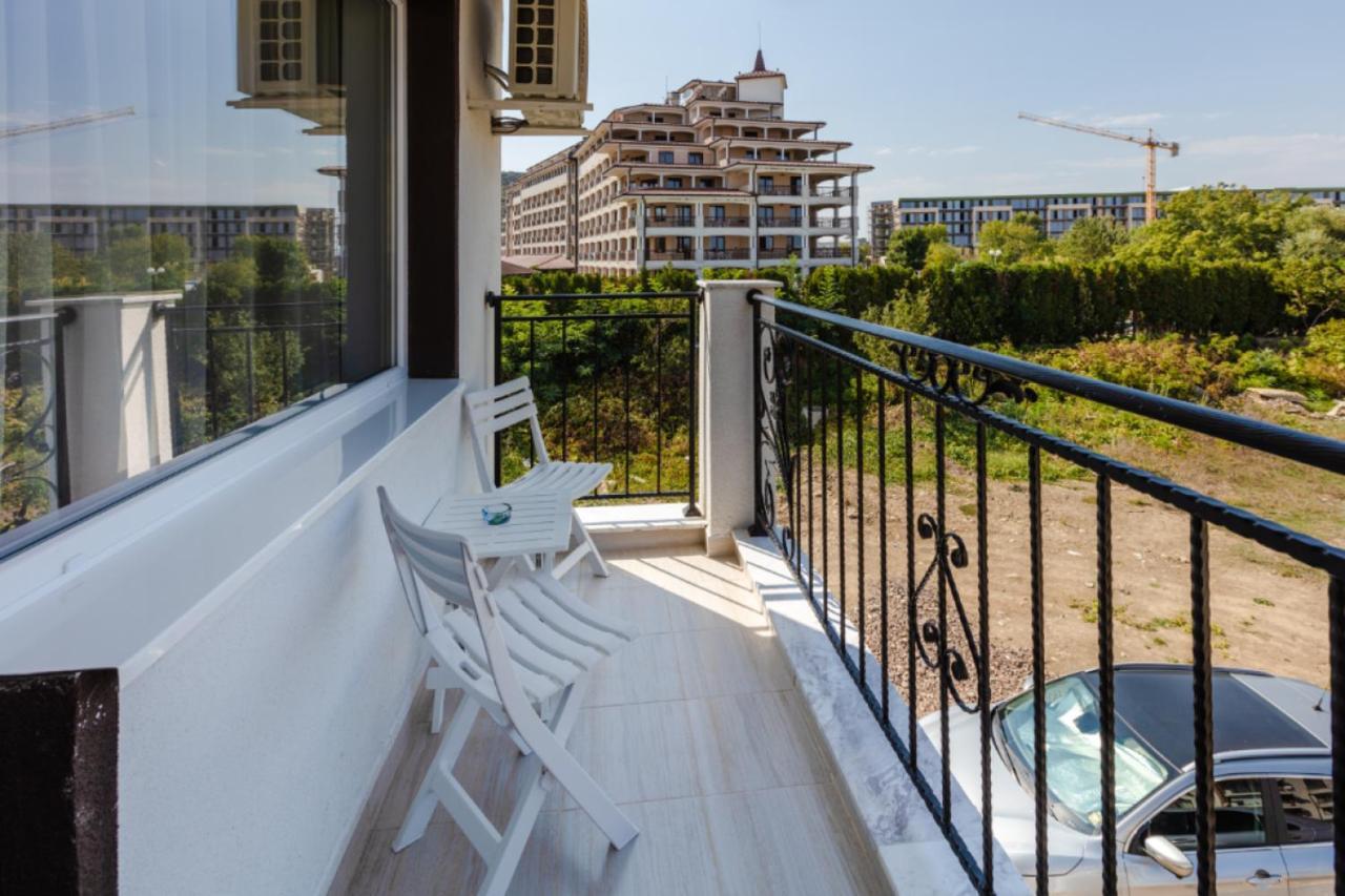 אובזור Guest House Theona מראה חיצוני תמונה