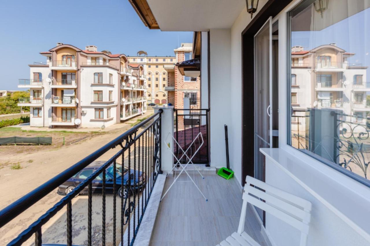 אובזור Guest House Theona מראה חיצוני תמונה
