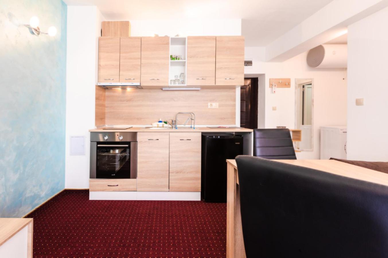 אובזור Guest House Theona מראה חיצוני תמונה