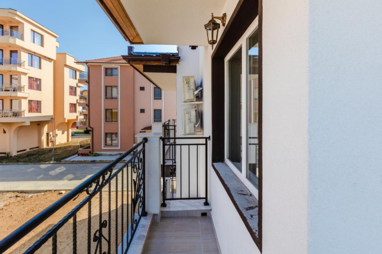 אובזור Guest House Theona מראה חיצוני תמונה