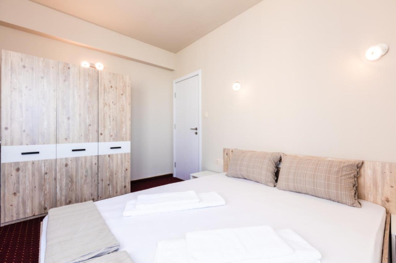 אובזור Guest House Theona מראה חיצוני תמונה