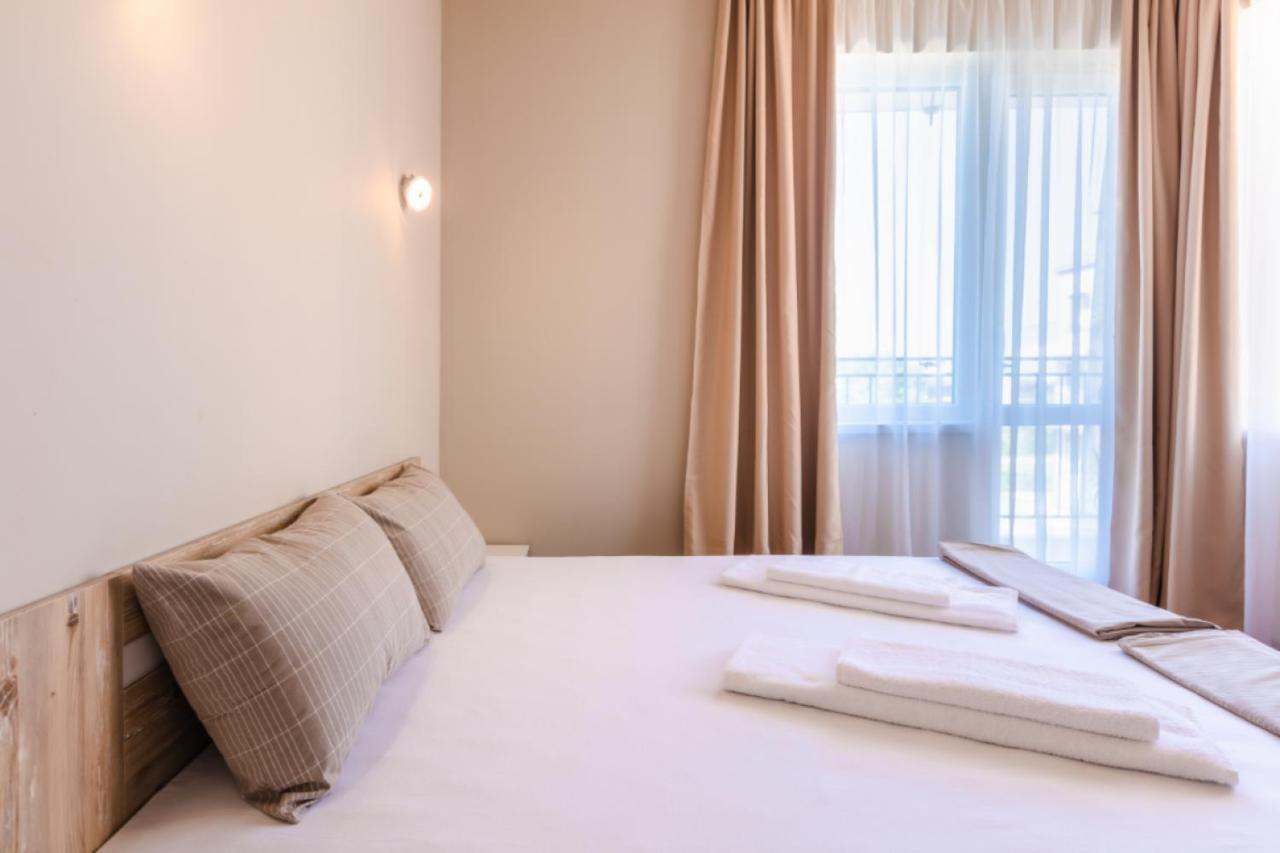 אובזור Guest House Theona מראה חיצוני תמונה