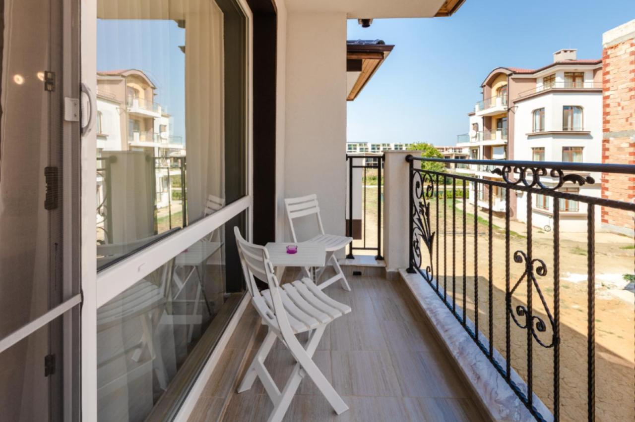 אובזור Guest House Theona מראה חיצוני תמונה